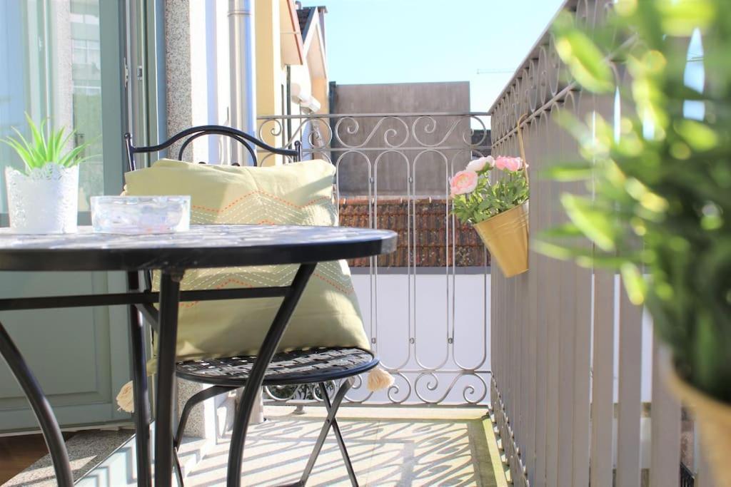 Lovely Balcony Porto Downtown Exterior photo